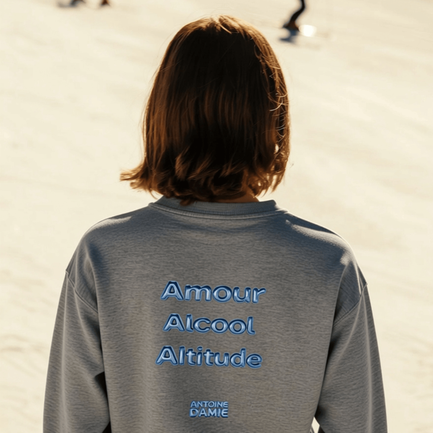 "AMOUR ALCOOL ALTITUDE" Embroidered Crewneck - Antoine D'Amie
