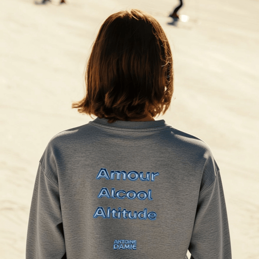 "AMOUR ALCOOL ALTITUDE" Embroidered Crewneck - Antoine D'Amie