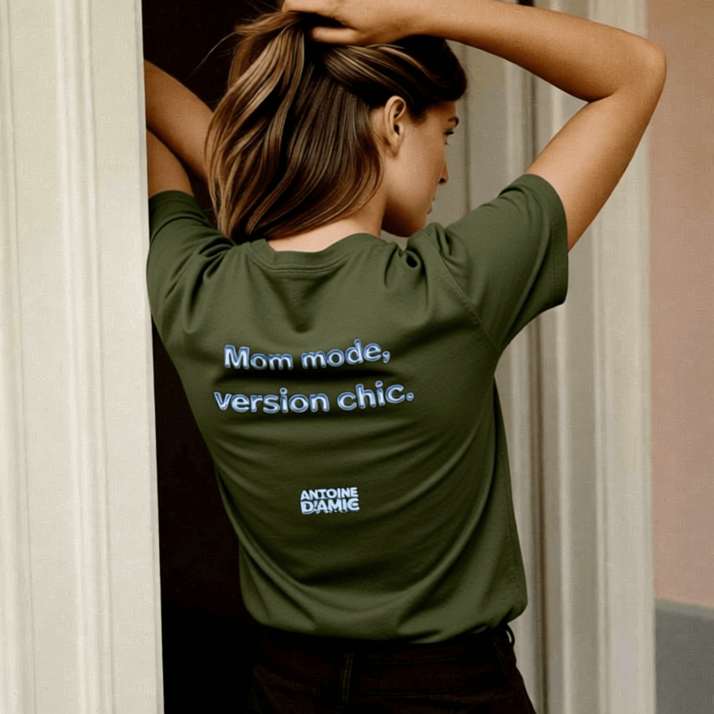 "MOM MODE, VERSION CHIC" Embroidered T-shirt - Antoine D'Amie