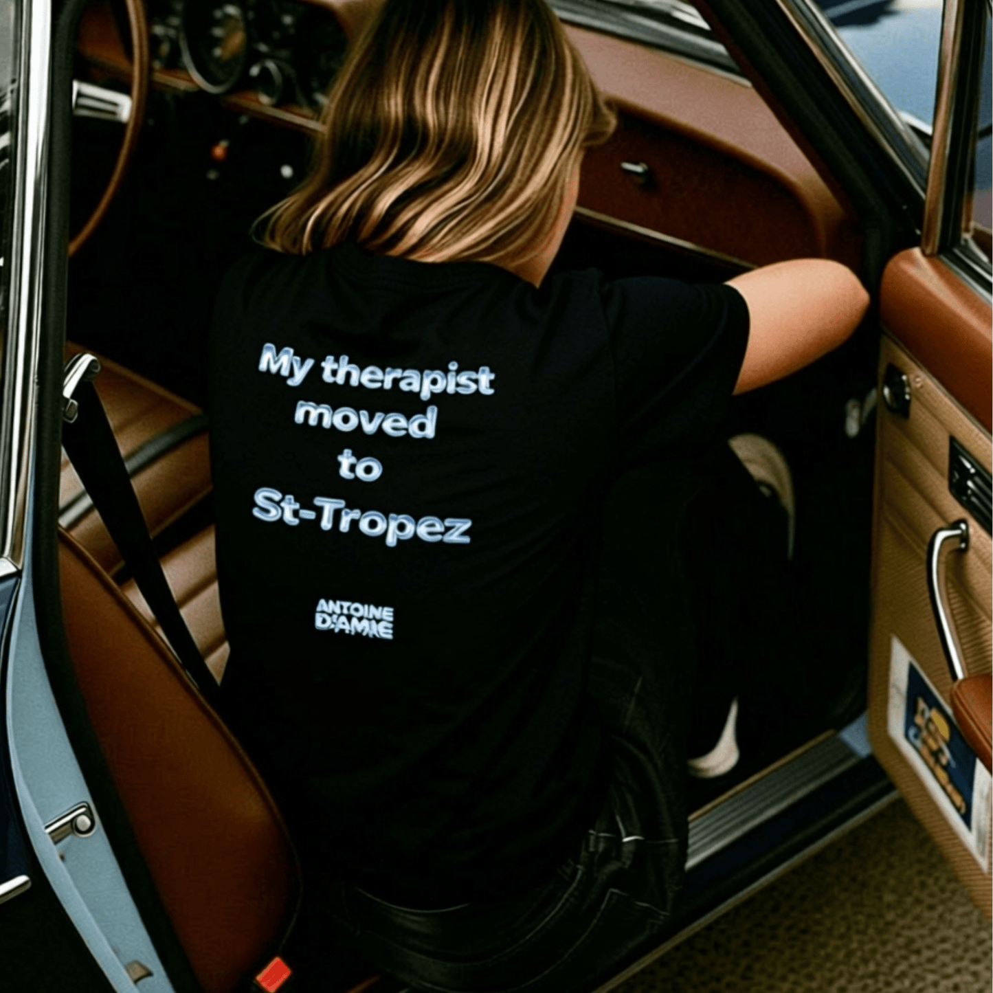 "MY THERAPIST MOVED TO ST - TROPEZ" Embroidered T-Shirt - Antoine D'Amie