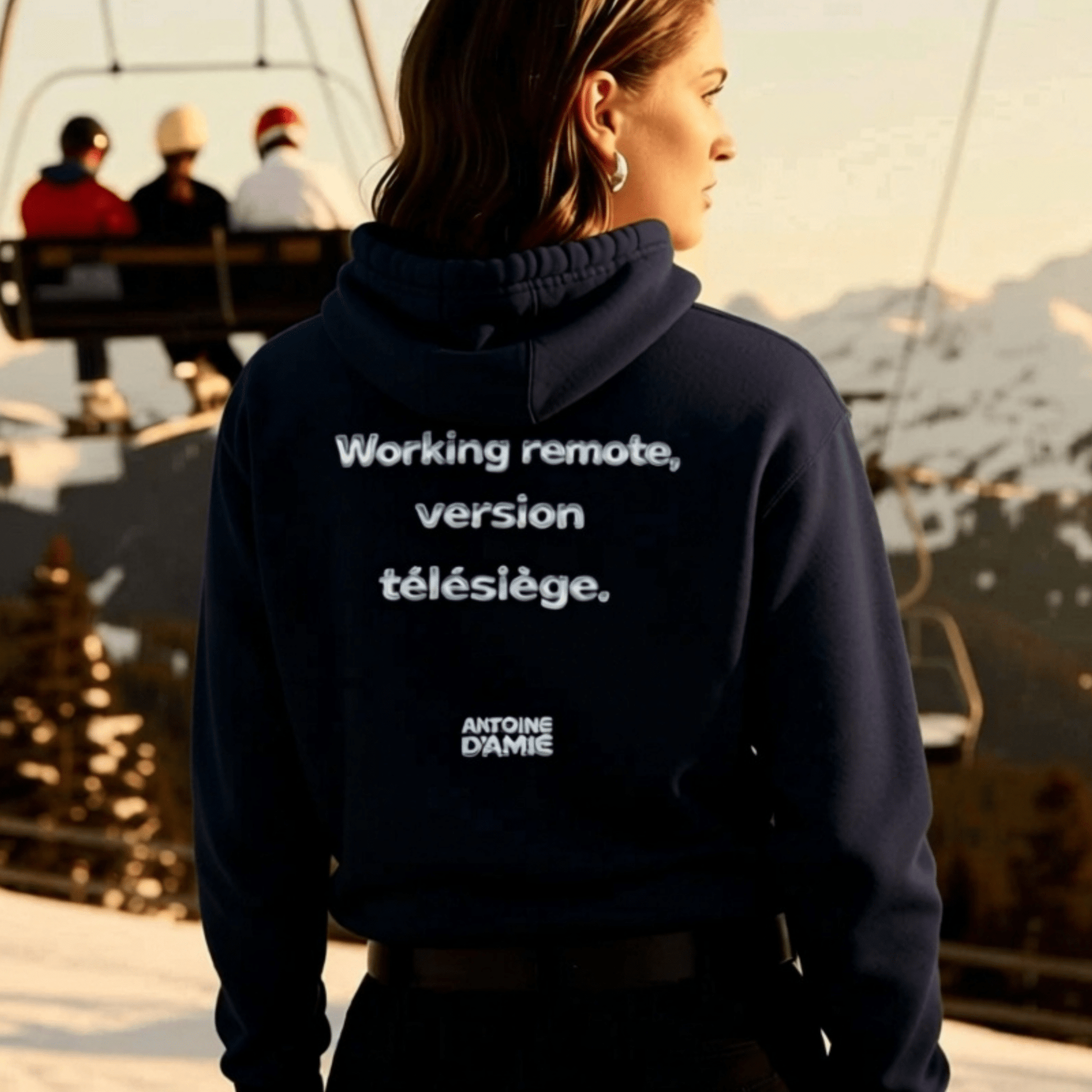 "WORKING REMOTE, VERSION TELESIEGE" Embroidered Hoodie - Antoine D'Amie